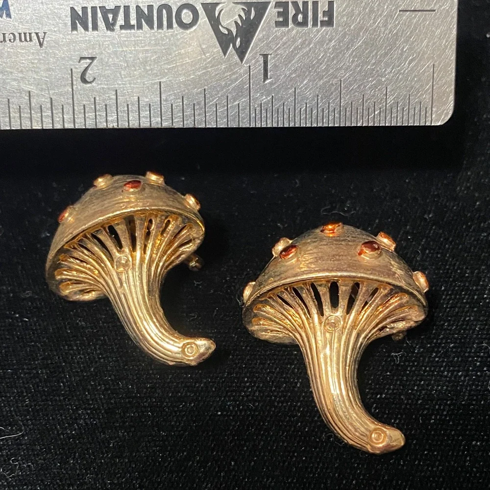 Taiwan marked vintage pair of gold tone Mushroom Brooches